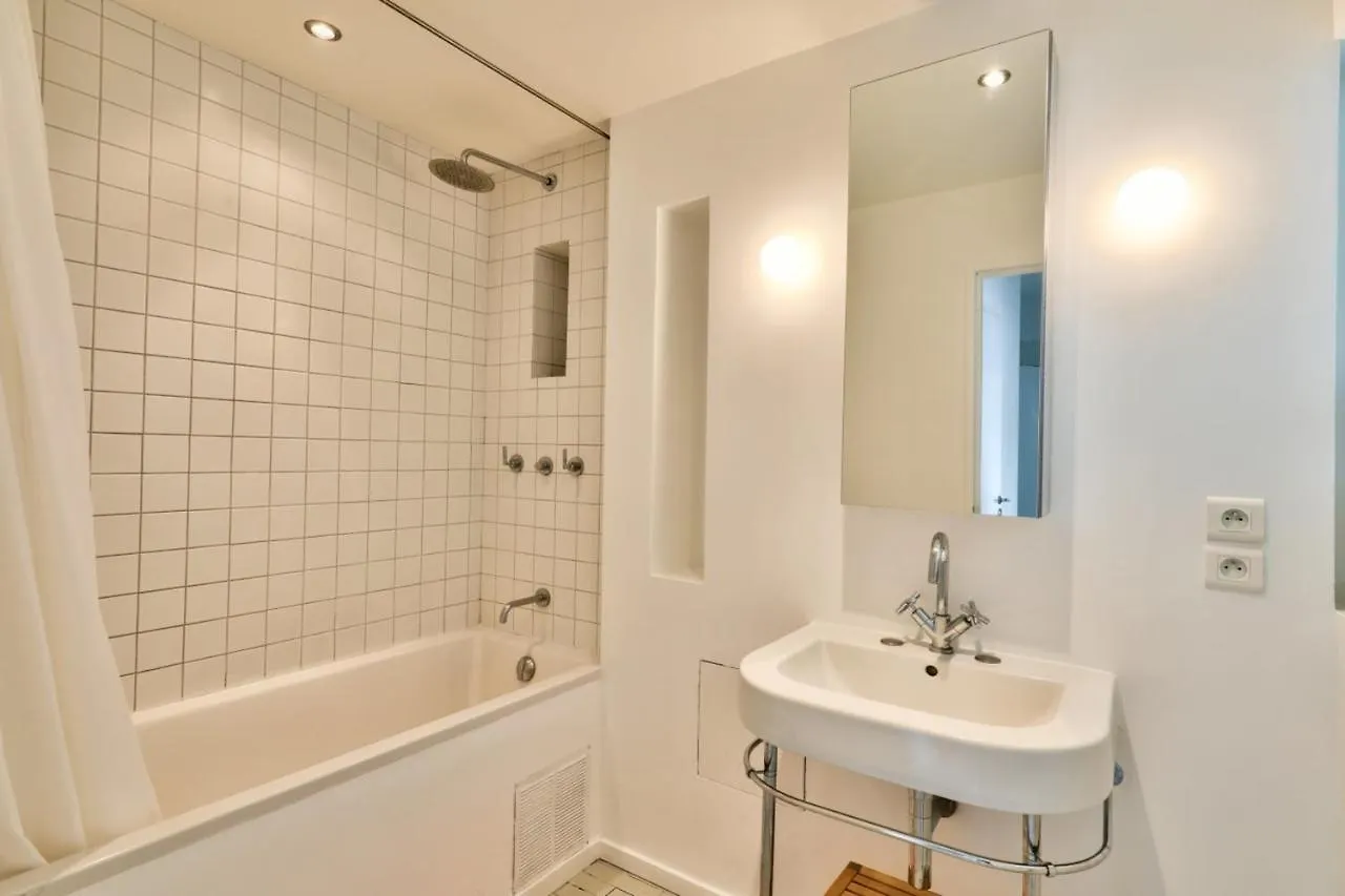 Beautiful Apartment For 4 People - Paris 10E